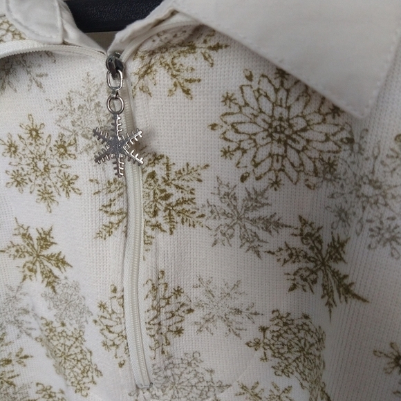 Baxter&wells woman white collared snowflake zip pullover shirt Size 1X - Picture 2 of 8